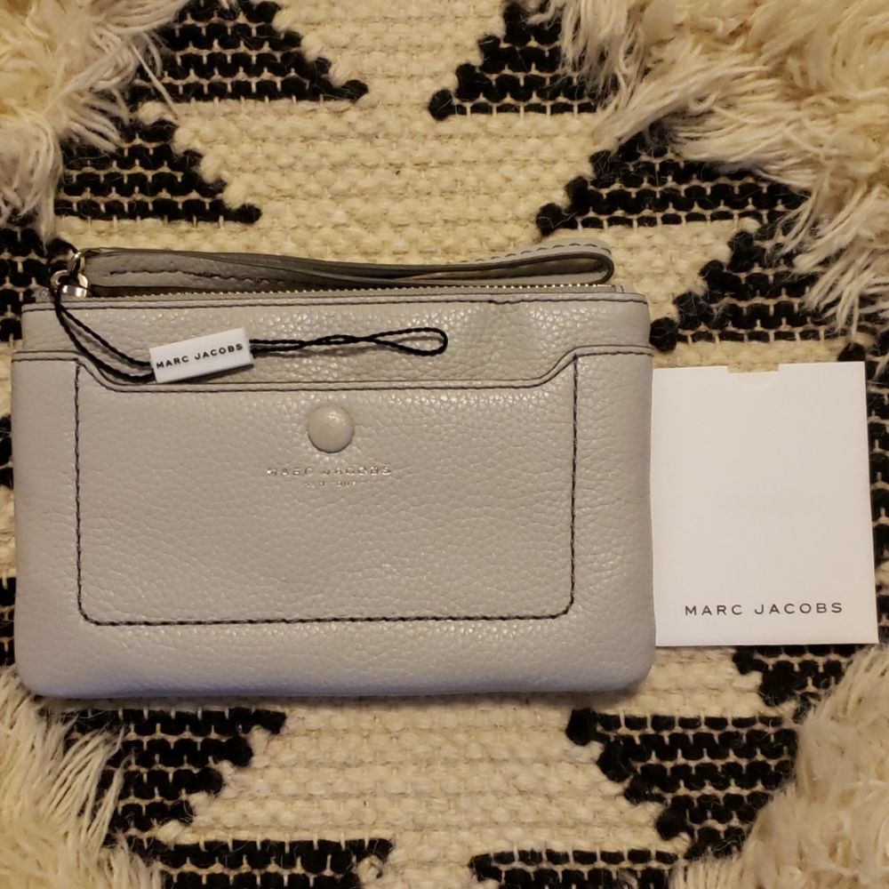 ⭐SALE⭐NWT Marc Jacobs Wristlet  Pouch